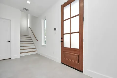 929 Fisher Street F Houston TX 77018