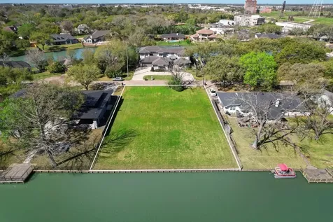 115 Capri Street Sugar Land TX 77478