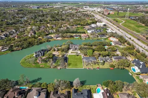 115 Capri Street Sugar Land TX 77478