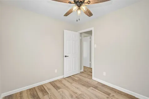 10611 Leitrim Way Houston TX 77047