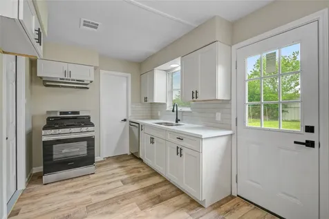 10611 Leitrim Way Houston TX 77047