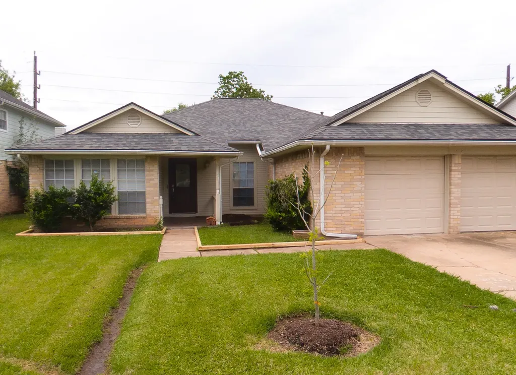 3214 Kempwood Drive Sugar Land TX 77479