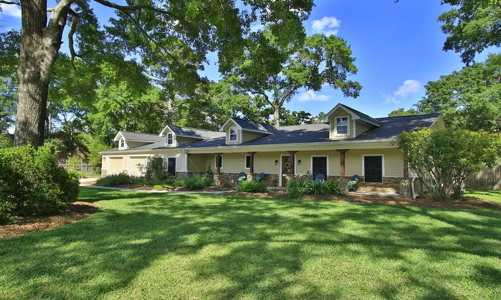 502 Weisinger Drive Magnolia TX 77354