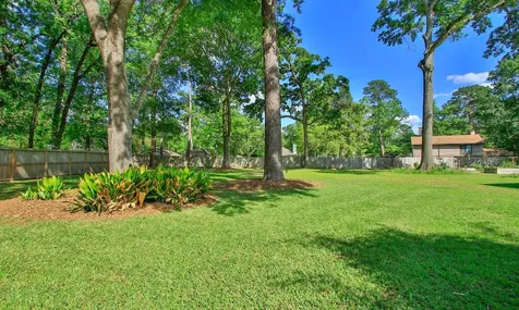 502 Weisinger Drive Magnolia TX 77354