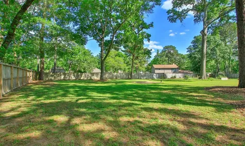 502 Weisinger Drive Magnolia TX 77354