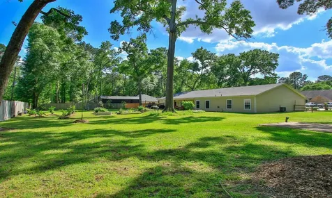 502 Weisinger Drive Magnolia TX 77354