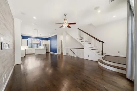 911 W Drew Street Houston TX 77006