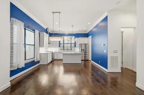 911 W Drew Street Houston TX 77006