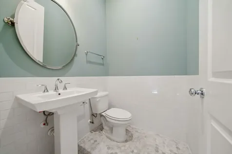 911 W Drew Street Houston TX 77006