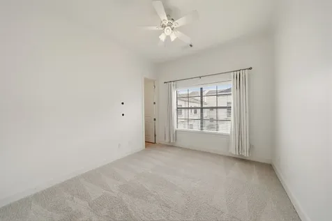 911 W Drew Street Houston TX 77006