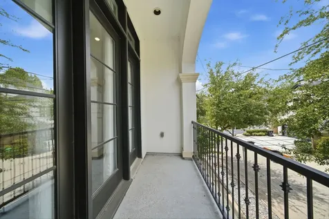 911 W Drew Street Houston TX 77006