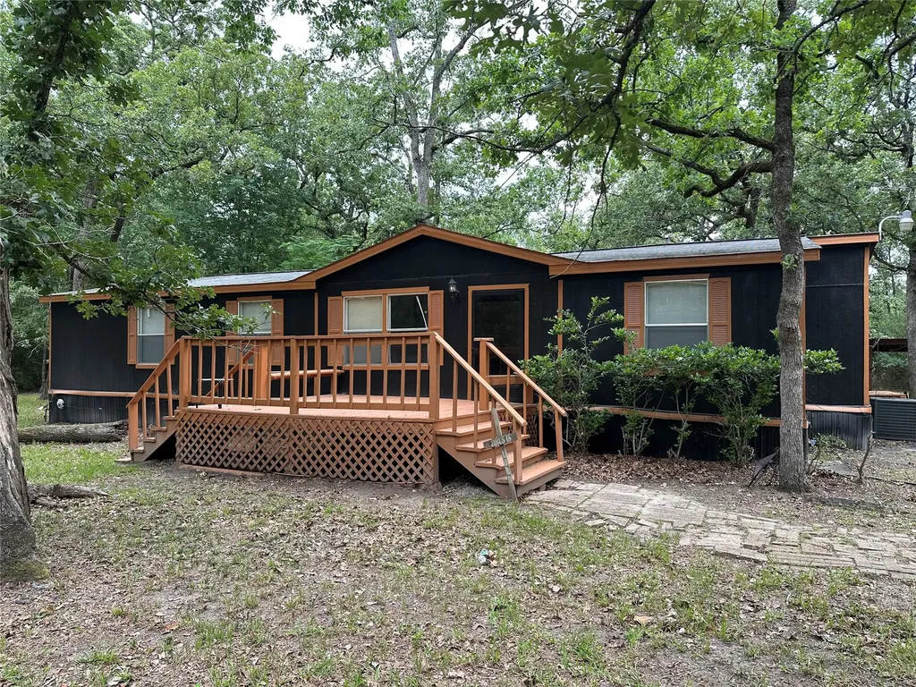 35 Amber Drive Huntsville TX 77320