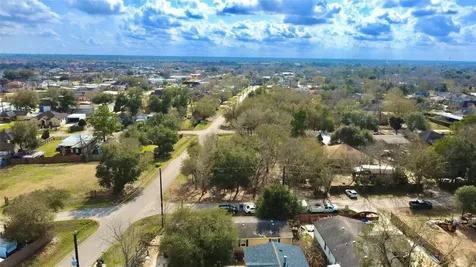 0 Teakwood Avenue Fresno TX 77545