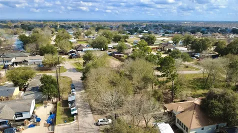 0 Teakwood Avenue Fresno TX 77545