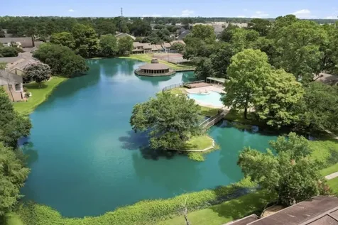 105 Old Bridge Lake Houston TX 77069