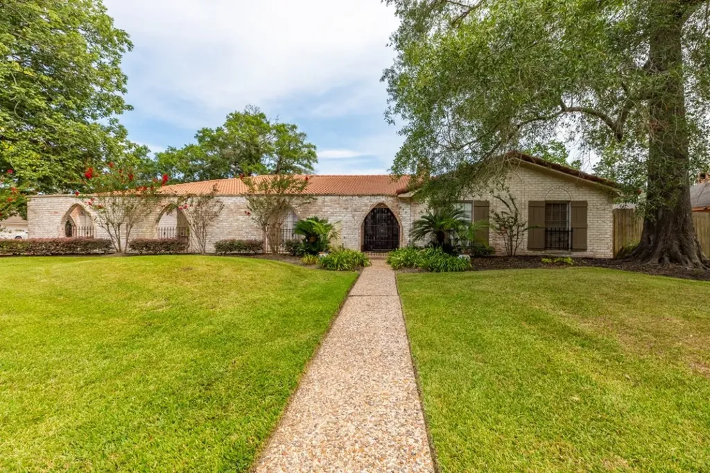 5990 Pinkstaff Lane Beaumont TX 77706