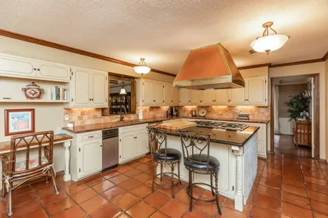5990 Pinkstaff Lane Beaumont TX 77706