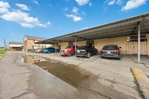8456 Leawood Boulevard Houston TX 77072