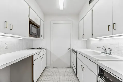 2402 Commonwealth Street Houston TX 77006