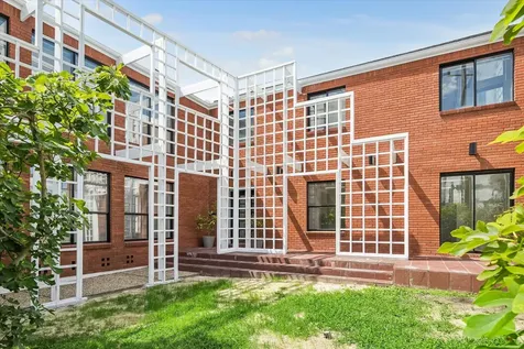 2402 Commonwealth Street Houston TX 77006