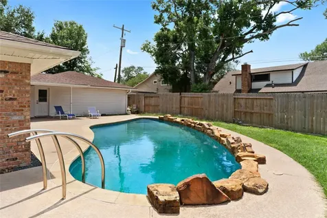 207 Burgundy Lane League City TX 77573