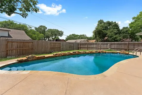 207 Burgundy Lane League City TX 77573