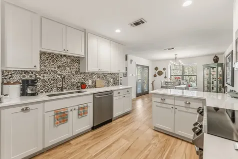1905 Rollingwood Drive Huntsville TX 77340