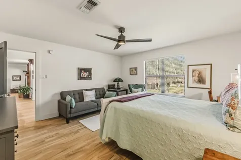 1905 Rollingwood Drive Huntsville TX 77340