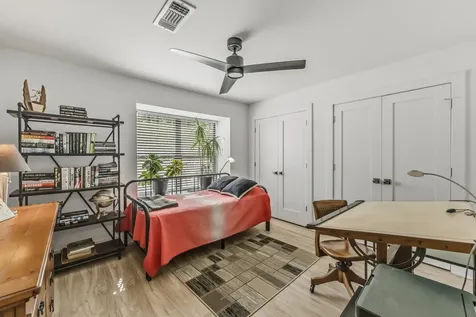 1905 Rollingwood Drive Huntsville TX 77340