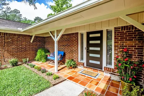 1905 Rollingwood Drive Huntsville TX 77340