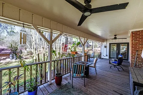 1905 Rollingwood Drive Huntsville TX 77340