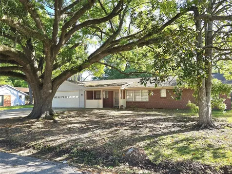 607 S Main Street Dayton TX 77535