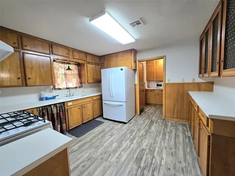 607 S Main Street Dayton TX 77535