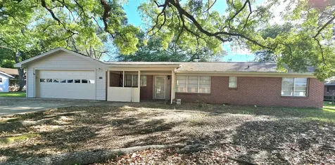607 S Main Street Dayton TX 77535