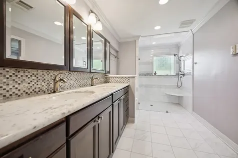 7726 Meadowvale Drive Houston TX 77063