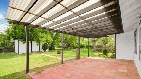 1412 W 10th Street Freeport TX 77541