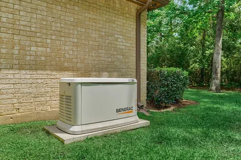 13274 Meadow Creek Lane Conroe TX 77302