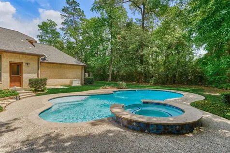 13274 Meadow Creek Lane Conroe TX 77302