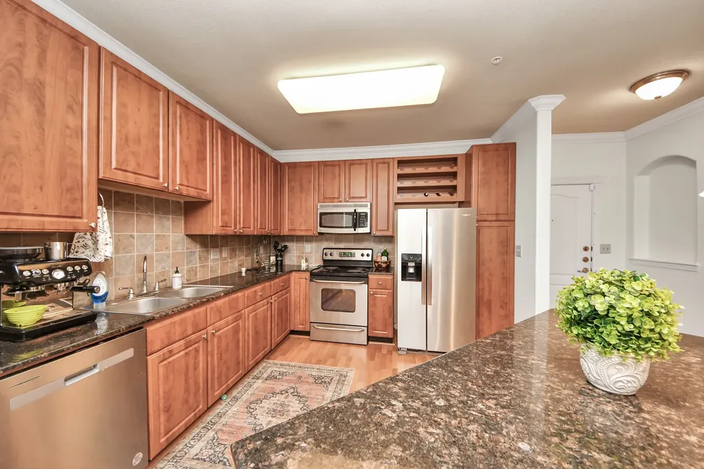 1711 Old Spanish Trail 324 Houston TX 77054