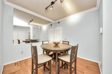 1711 Old Spanish Trail 324 Houston TX 77054