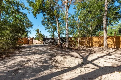 225 Foster Street Alvin TX 77511