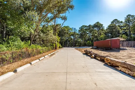 225 Foster Street Alvin TX 77511