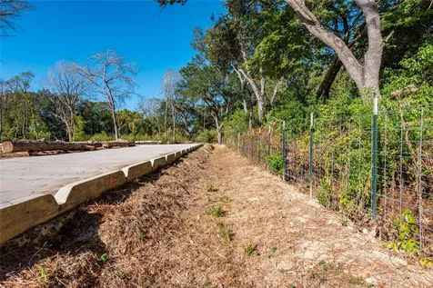 225 Foster Street Alvin TX 77511