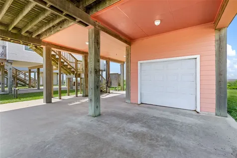 2815 Blue Water Highway Surfside Beach TX 77541