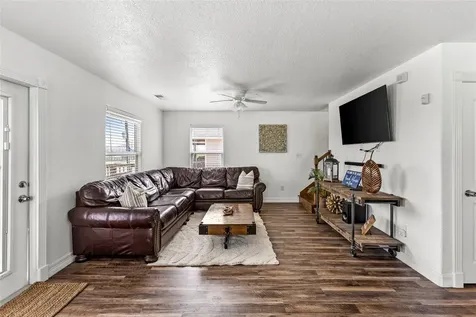 2815 Blue Water Highway Surfside Beach TX 77541