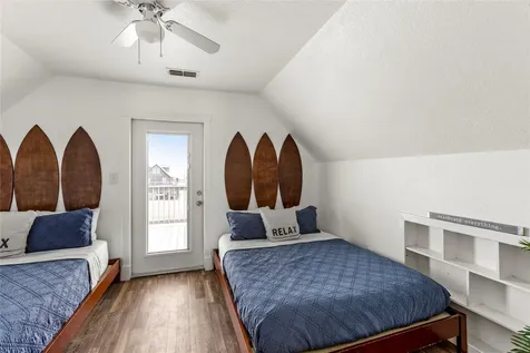 2815 Blue Water Highway Surfside Beach TX 77541