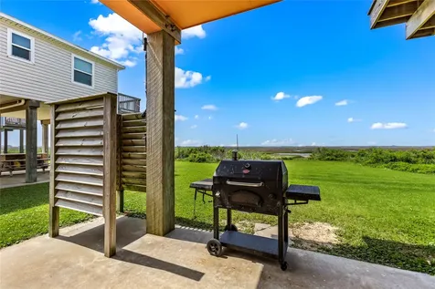 2815 Blue Water Highway Surfside Beach TX 77541