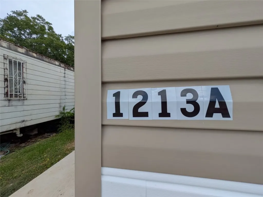 1213 Kentucky Street Street A South Houston TX 77587