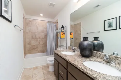 15706 Easton Gate Lane Houston TX 77044