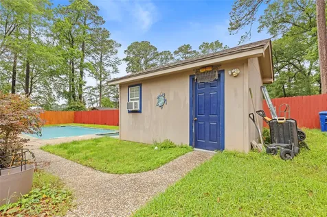 412 Burning Tree Drive Huntsville TX 77340